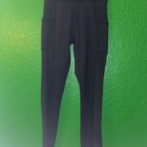Black High-Waisted Leggings with Pockets